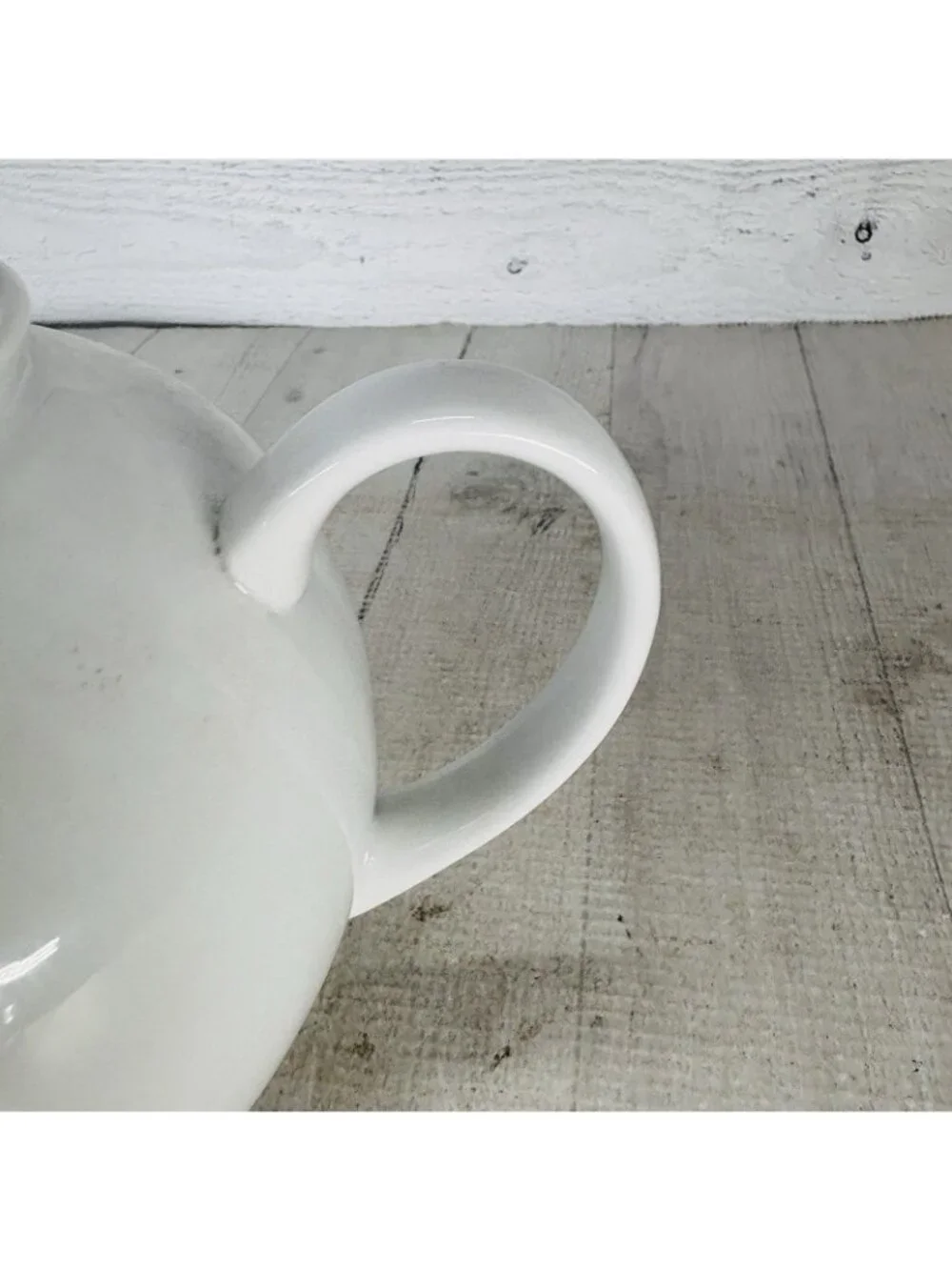 Pottery Barn THE GREAT WHITE COLLECTION Solid 7 Cups Stoneware Lidded Teapot